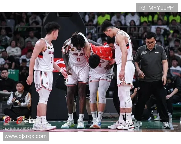 CBA广州对阵广东精彩直播回顾与赛后分析全景呈现 CBA广州对阵广东精彩直播回顾与赛后分析全景呈现